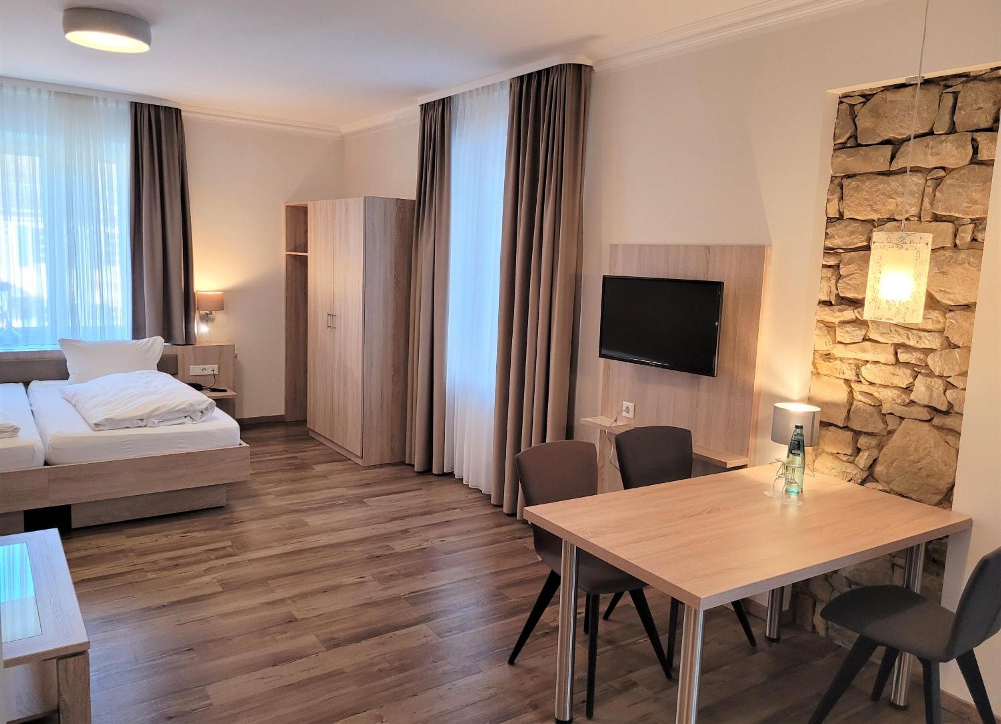 Hotel Roessle Furstenberg  Buitenkant foto